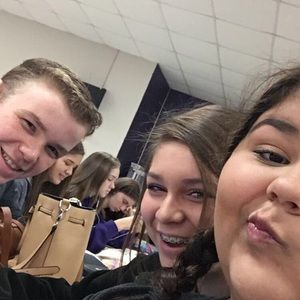 Meet your Posher, Emma